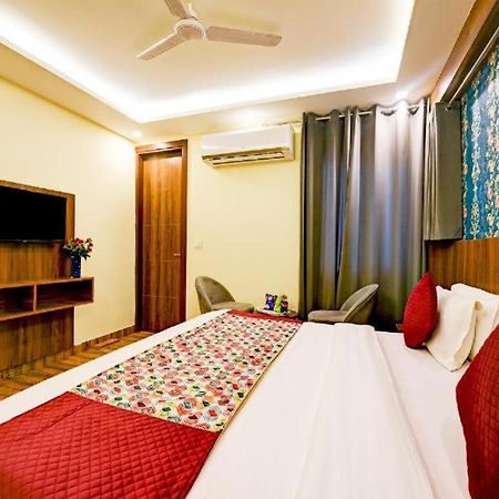 Hotel Rosewood Near Delhi Airport Új-Delhi Kültér fotó
