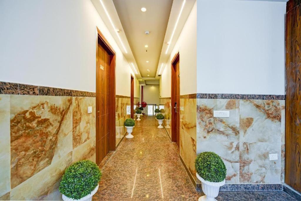 Hotel Rosewood Near Delhi Airport Új-Delhi Kültér fotó