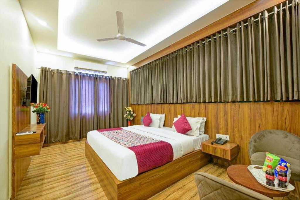Hotel Rosewood Near Delhi Airport Új-Delhi Kültér fotó